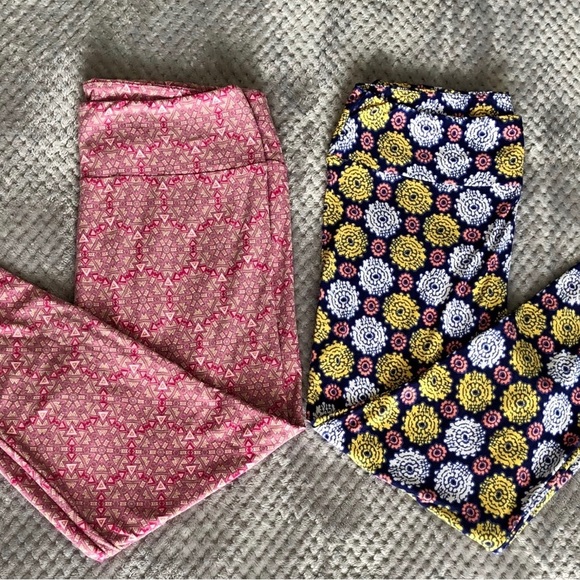 2 Pairs LulaRoe Tall and Curvy Leggings ✂️ - Picture 2 of 10
